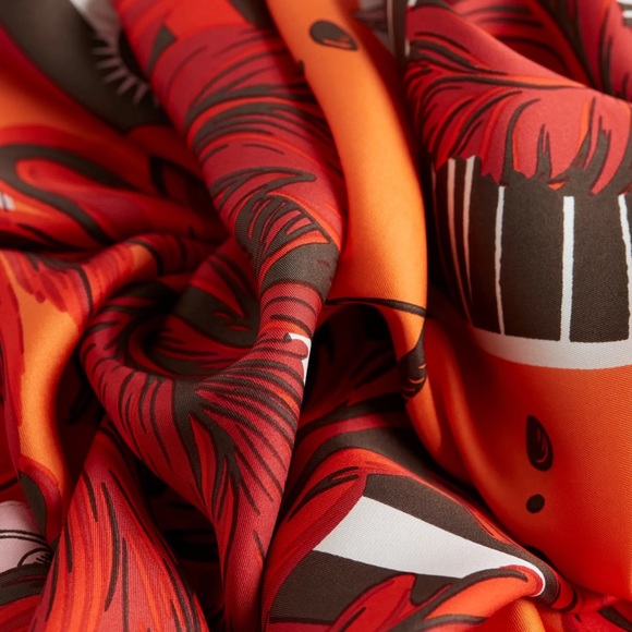 INOUI EDITIONS - bright clock motif silk scarf - NEW - Picture 4 of 4